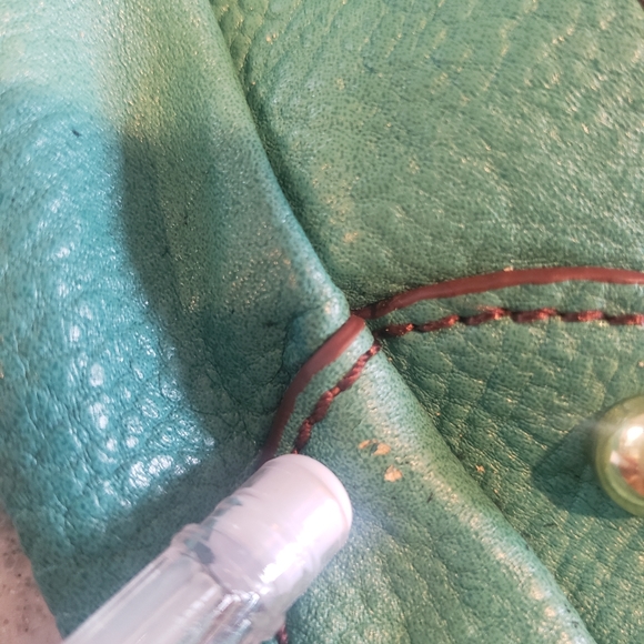 STEVE MADDEN AQUA SATCHEL - Picture 5 of 5